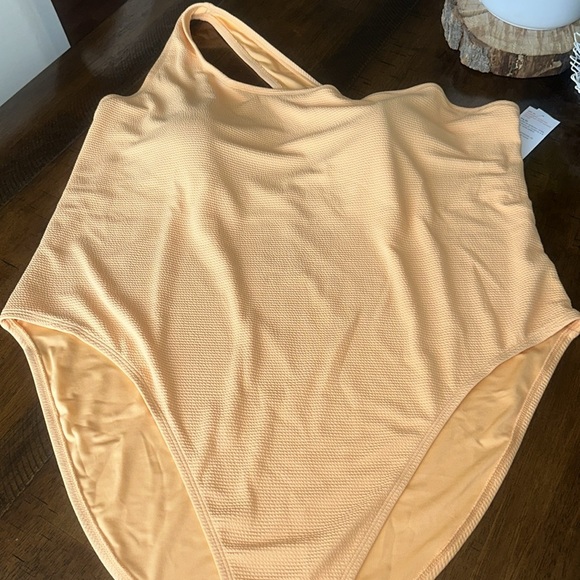 Pucker One-Shoulder One-Piece Swimsuit for Women - Picture 9 of 14